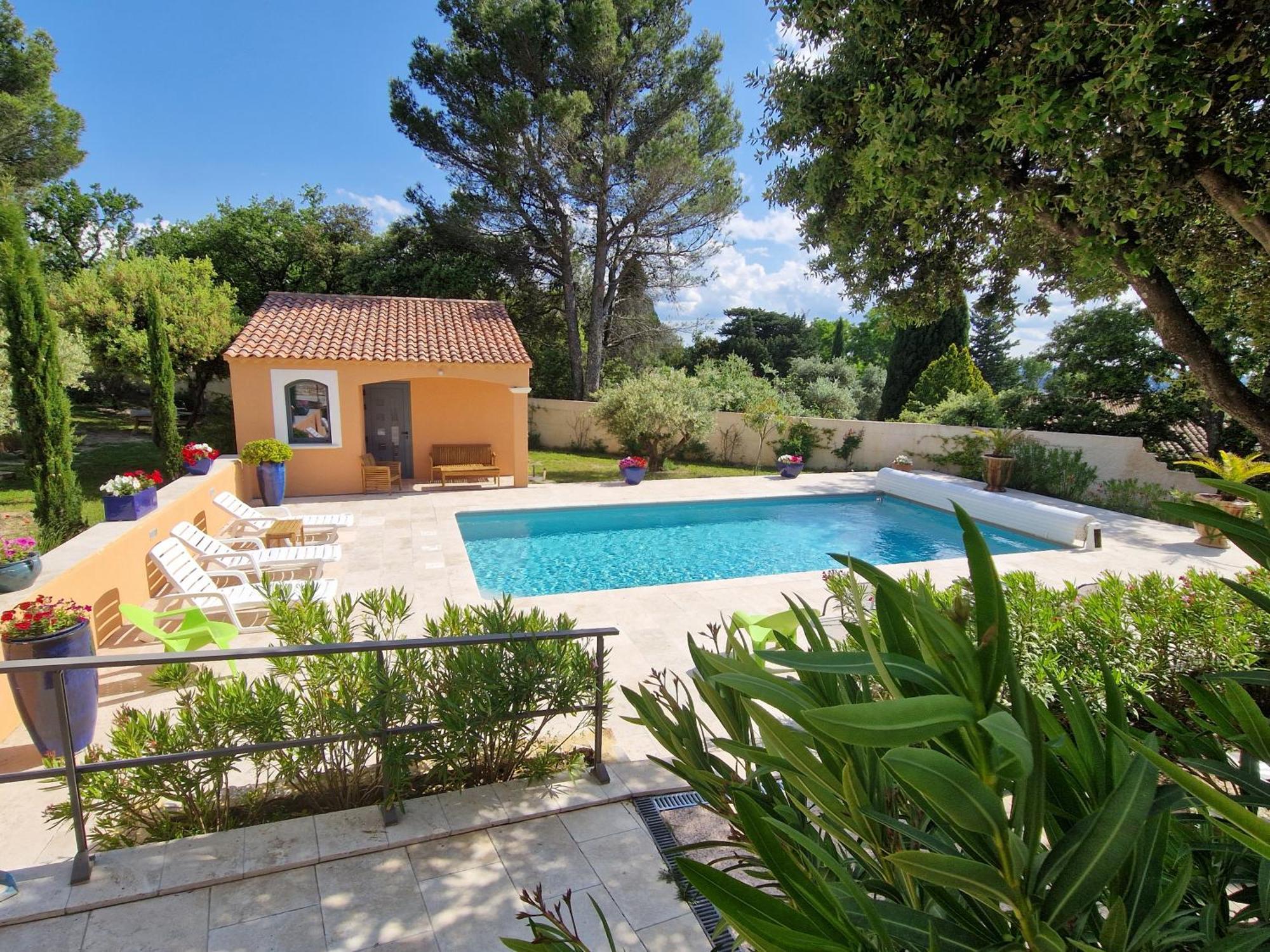 Villa La Cigaliere LʼIsle-sur-la-Sorgue Exterior foto